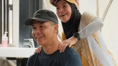 Cium Tangan dan Peluk Jadi Love Languange Ganjar Pranowo