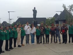 Ketua Komisi I DPRD NTT Sebut Disiplin Kunci Sukses Pelayanan Desa Menuju Desa Mandiri