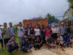 Warga Perumahan Palma Hill Minta Bapak Christian Widodo Usai Lantik Hadiahkan Kontainer Sampah Portable