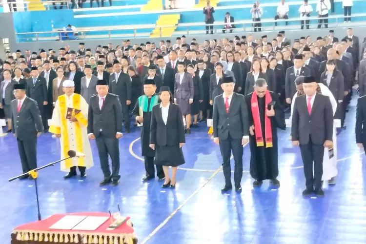 24551a9eb32c244afcdc27217965c78a719e9190ae2f17ea6199ff1d1100414b.0