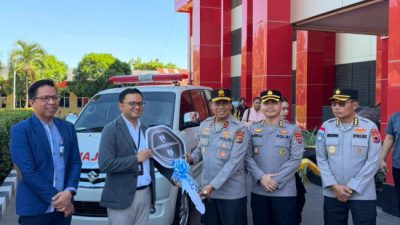 BRI Serahkan Bantuan TJSL 1 Unit Ambulance ke Polda NTT, Dukung Layanan Kesehatan Masyarakat