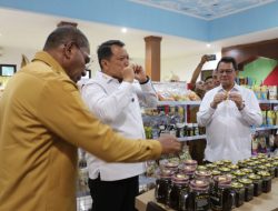 Wamen PANRB Puji NTT Mart : UMKM Lokal Makin Naik Kelas