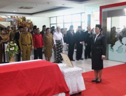 Pemprov NTT Gelar Upacara Kedinasan Pelepasan Jenazah Almarhum Alexander Koroh