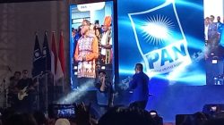 Pasha Ungu Duet Veri Klau, “Lu Kenal Veronika Ko” Goyang Panggung Pelantikan DPW & DPD PAN se-NTT