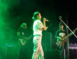 Bend SMAK Immaculata Adonara Sukses Hibur Ribuan Pengunjung Festival Bale Nagi