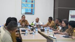 Tiba di Flores, Gubernur Melki Langsung Rakor Bersama Pemkab Flotim, Dorong Percepatan Huntap dan Pemulihan Warga Lewotobi