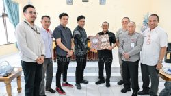 Pemkot Kupang Serahkan 6 Lahan Pesisir untuk Nelayan, Sekda Jeffry Pelt: “Kita Tidak Hanya Bangun rumah, Tapi Kita Ingin Bangun Masa Depan Nelayan”