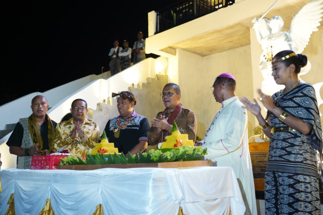 Di TTU, Gubernur Melki Laka Lena: Jadikan Gereja St. Mikhael Bitefa Mercusuar Keluarga dan Ekonomi Umat Lewat OVOP 1 IMG 20260922 WA0034