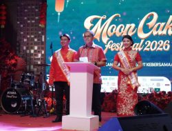 Hadir di Festival Moon Cake, Gubernur Melki: NTT Seperti Kue Bulan, Bulat dan Utuh dalam Keberagaman